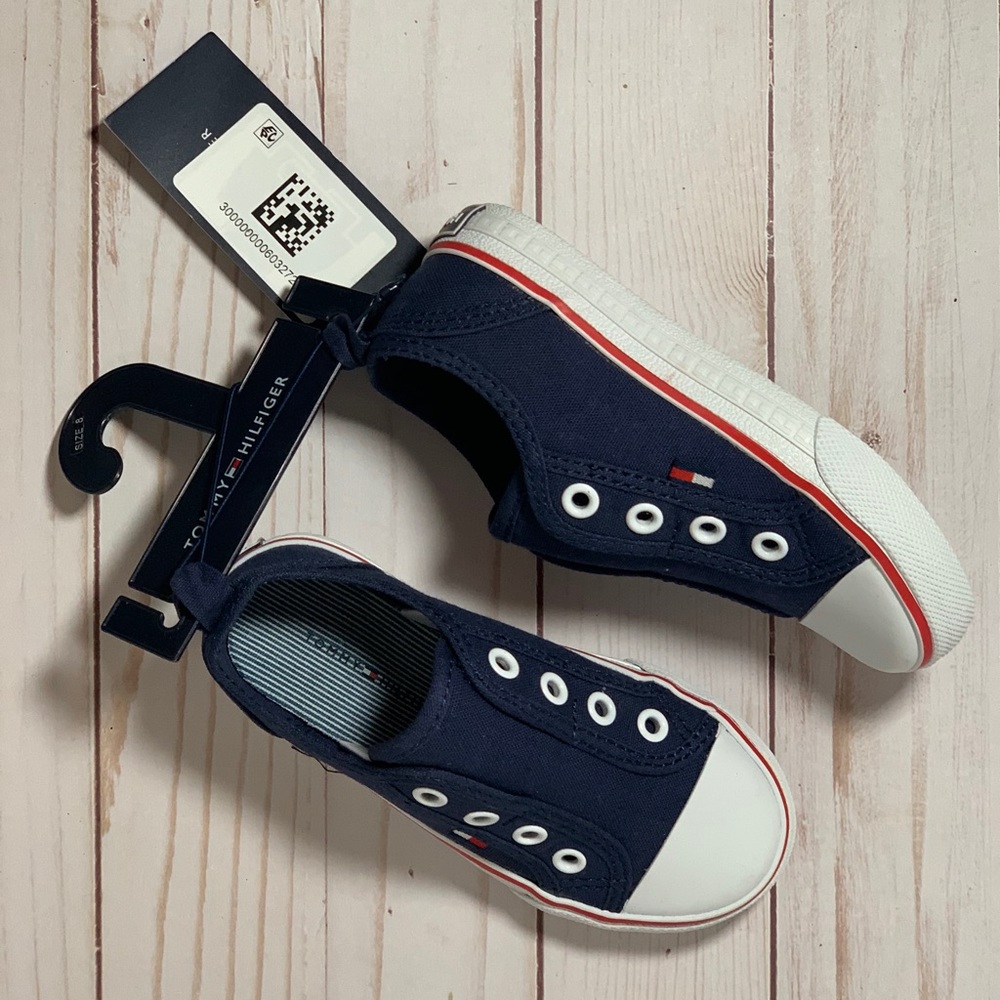 Tommy Hilfiger NWT Toddler Boys Sneakers Size 8